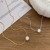 Collier scintillant
