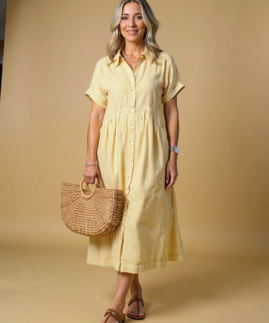Robe Rayée Élégante Claire