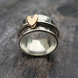Bague argentée cœur doré