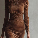 Robe en Velours à Taille Smockée