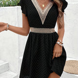Robe Raffinée en Dentelle Sophie