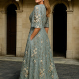 Robe Longue Élégance Botanique