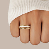 Bague dorée Sahara superposée